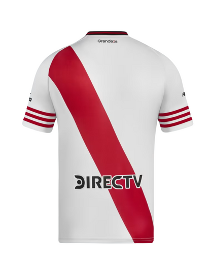 "CAMPERÓN, CAMISETA Y PANTALÓN... ¡TODO X EL PRECIO DE UNO!"