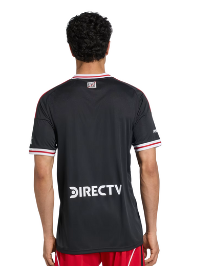 "CAMPERÓN, CAMISETA Y PANTALÓN... ¡TODO X EL PRECIO DE UNO!"