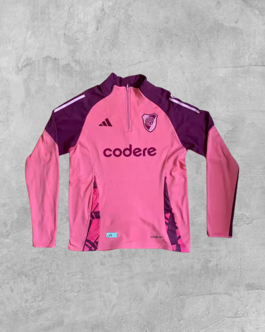 CONJUNTO BUZO Y CHUPIN RIVER SALMON